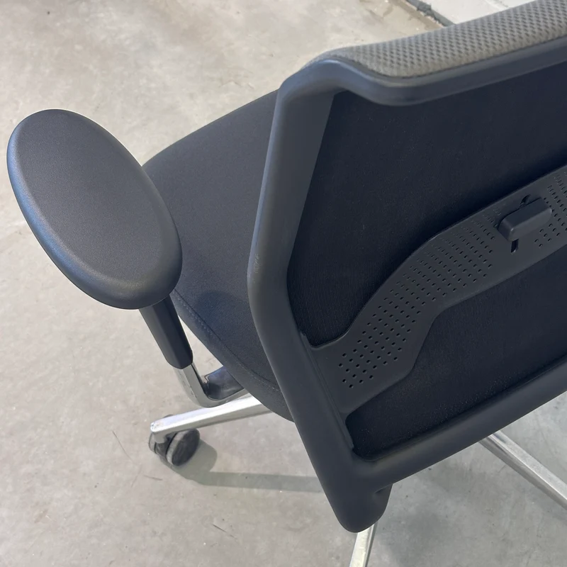 Vitra ID Mesh grau/schwarz