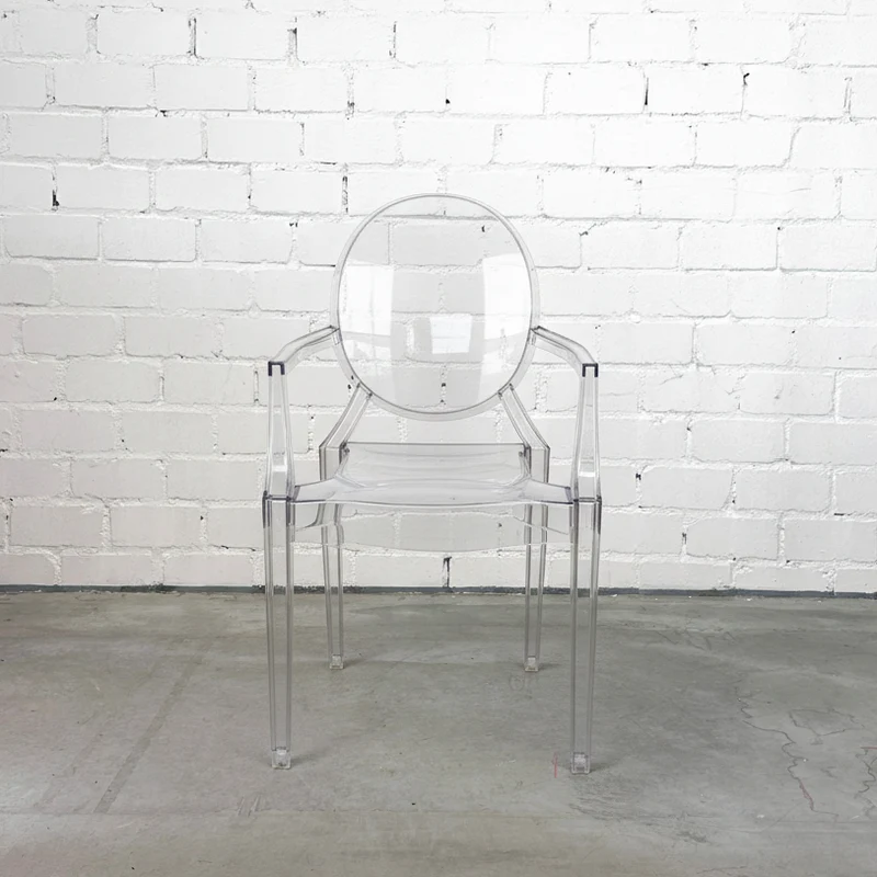 Kartell Louis Ghost Stuhl transparent