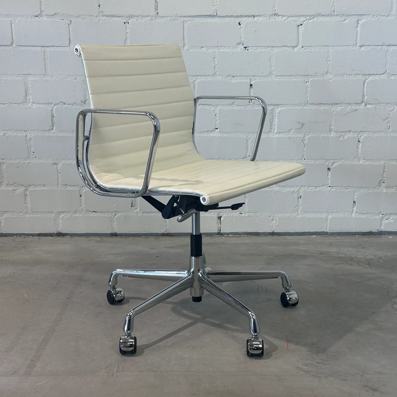 Vitra EA 117 Leder weiß