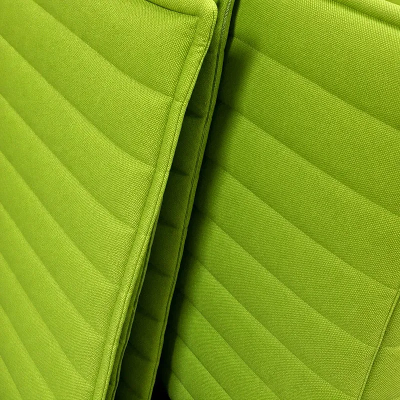 Vitra Alcove Cabin Highback 4-Sitzer mit Arbeitsplatte hellgrün