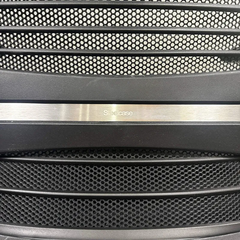 Steelcase Think mit Kopfstütze schwarz