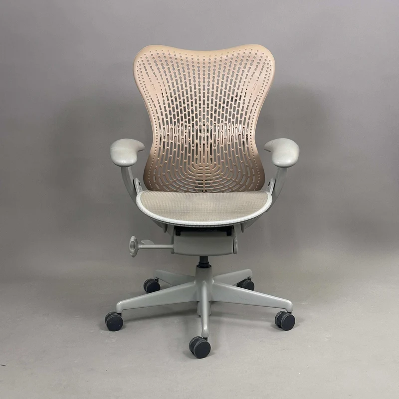 Herman Miller Mirra 1