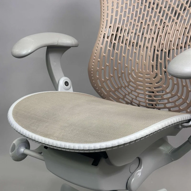 Herman Miller Mirra 1
