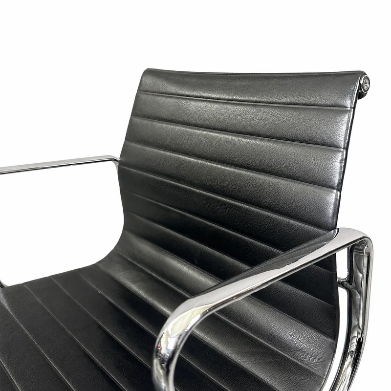 Vitra EA 108 Leder schwarz Chrom