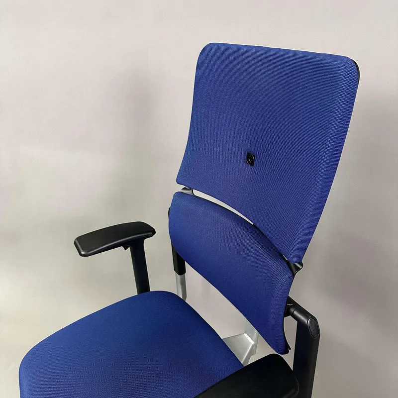 Steelcase Please blau