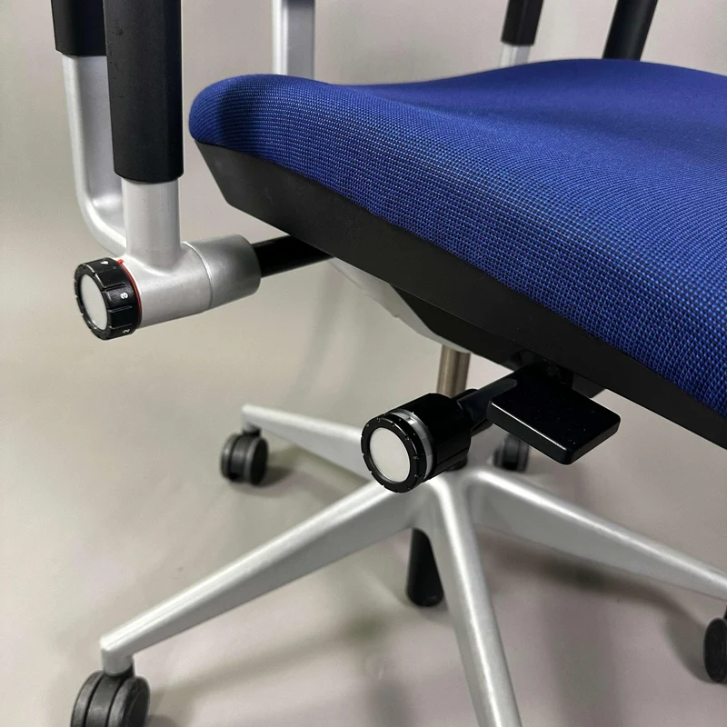 Steelcase Please blau