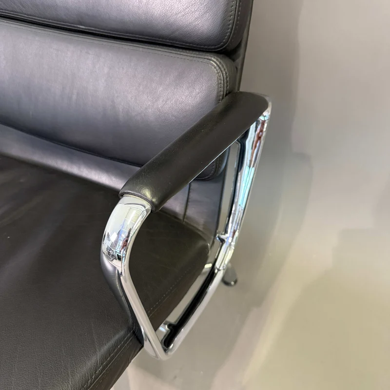 Vitra EA 216 Soft Pad Leder schwarz