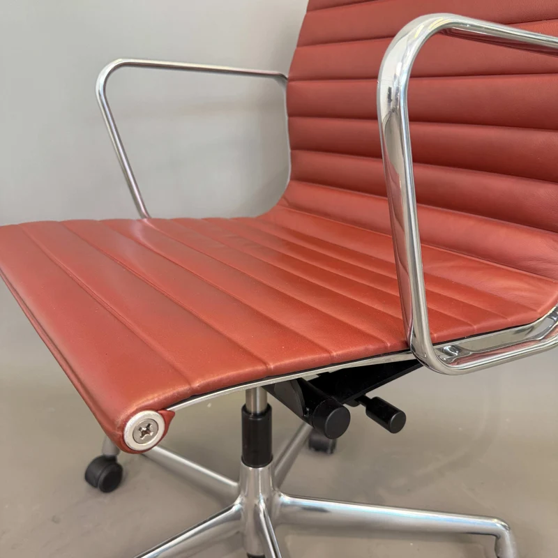 Vitra EA 117 Premium Leder terracotta
