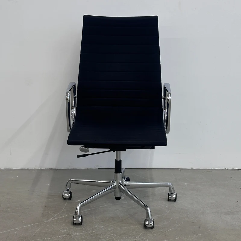 Vitra EA 119 Hopsak schwarz (Chrom)