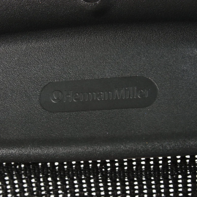 Herman Miller Aeron schwarz