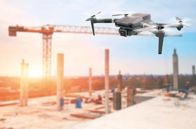 Simulus Quadrokopter: Faltbare WLAN-Drohne mit Brushless-Motor, interp. 4K-Live-View-Kamera (Mini Dr