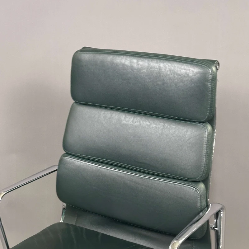 Vitra EA 219 Leder dunkelgrün Chrom