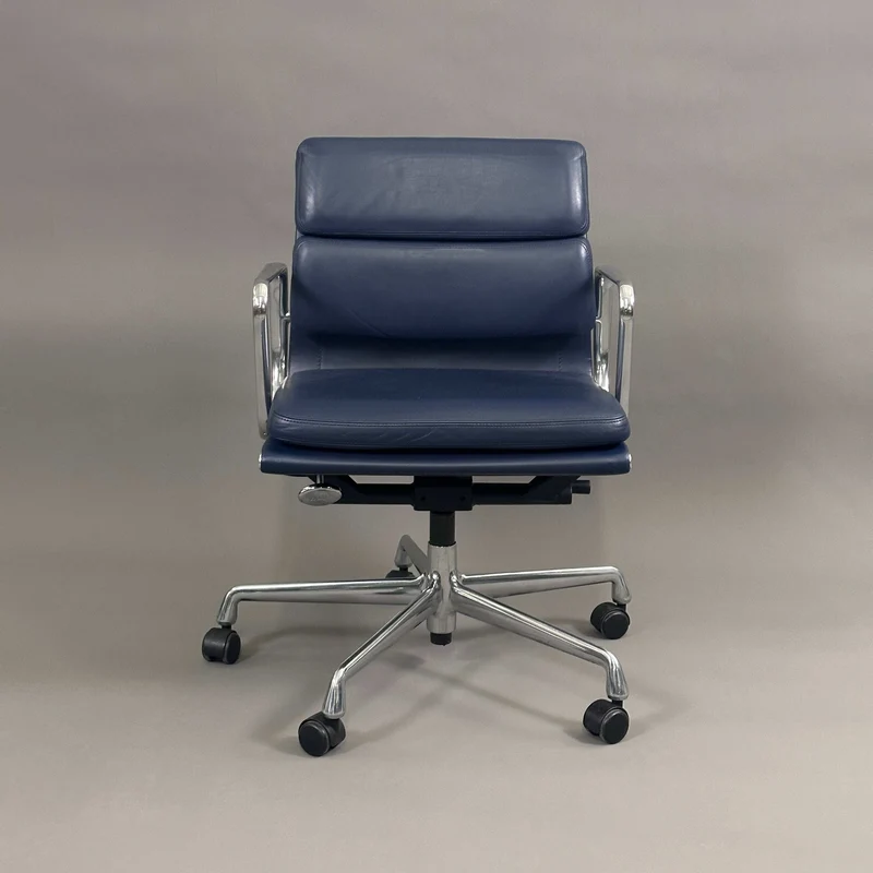 Vitra EA 217 Premiumleder dunkelblau