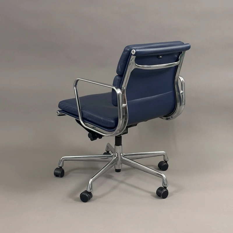 Vitra EA 217 Premiumleder dunkelblau
