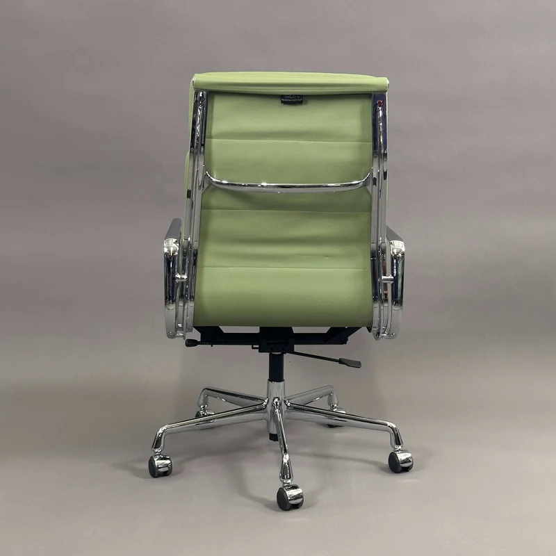 Vitra EA 219 Leder hellgrün