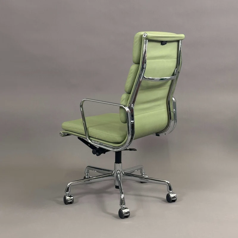 Vitra EA 219 Leder hellgrün