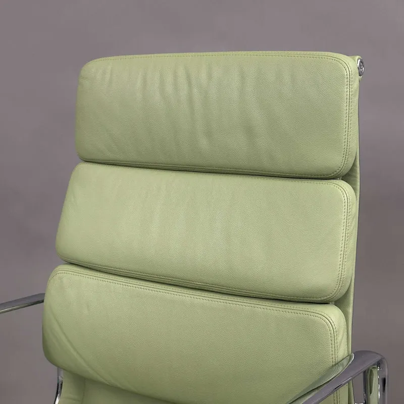 Vitra EA 219 Leder hellgrün