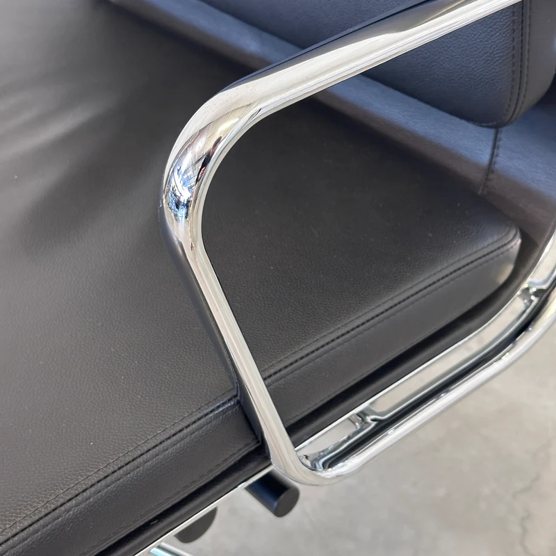 Vitra EA 217 beidseitig Leder schwarz