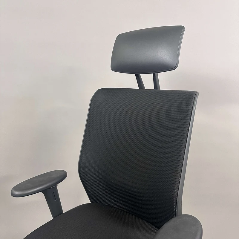 Vitra ID Mesh schwarz mit Kopfstütze
