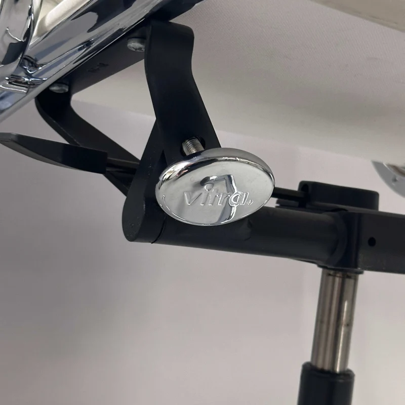 Vitra EA 217 Leder weiß