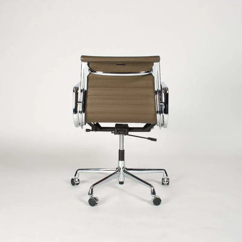 Vitra EA 117 Leder braun