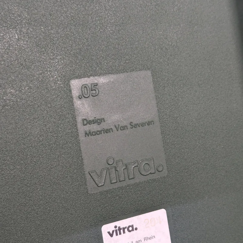 Vitra .05 Besucherstuhl dunkelgrün