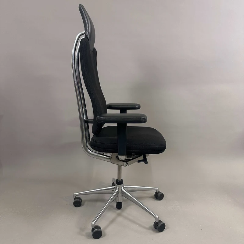 Vitra Headline schwarz, Chrom Gestell