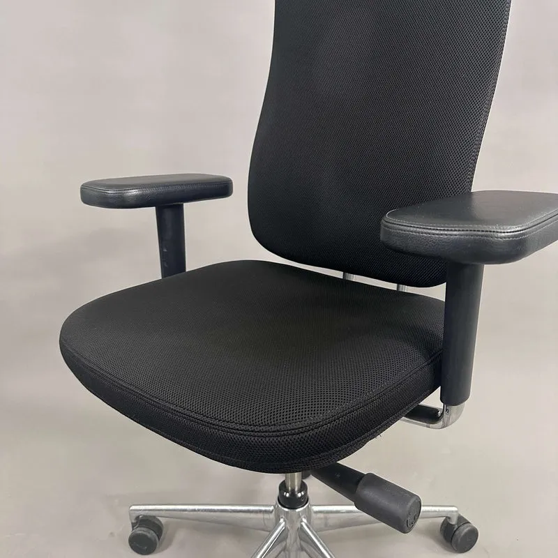 Vitra Headline schwarz, Chrom Gestell