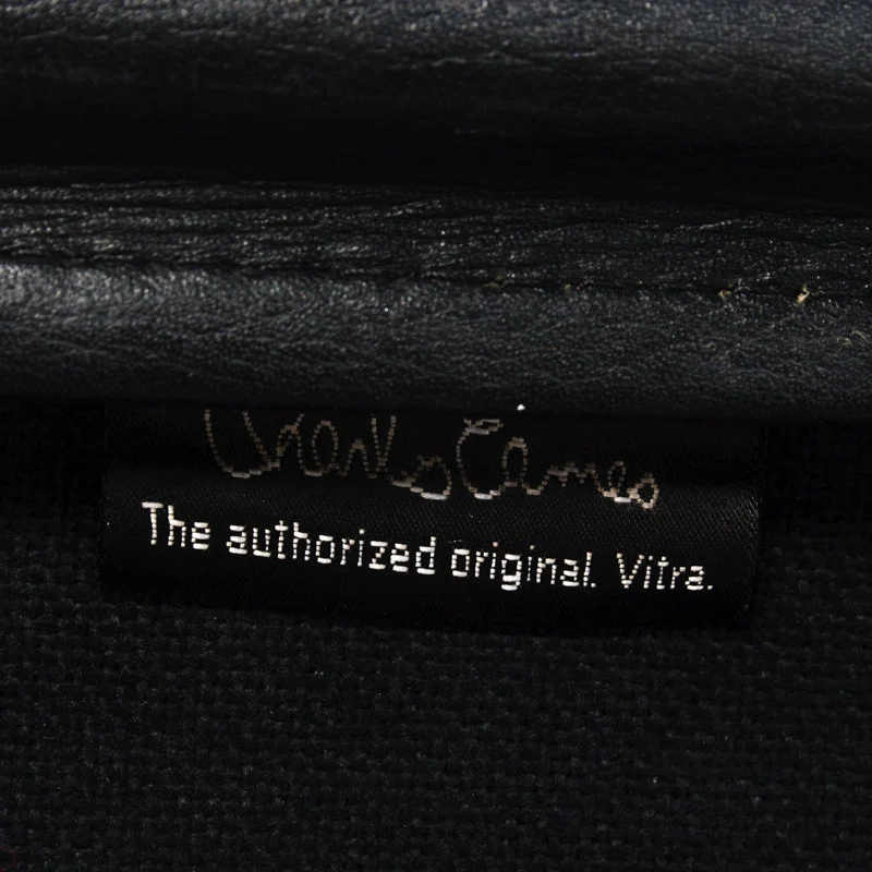 Vitra EA 208 Soft Pad Chair Leder schwarz