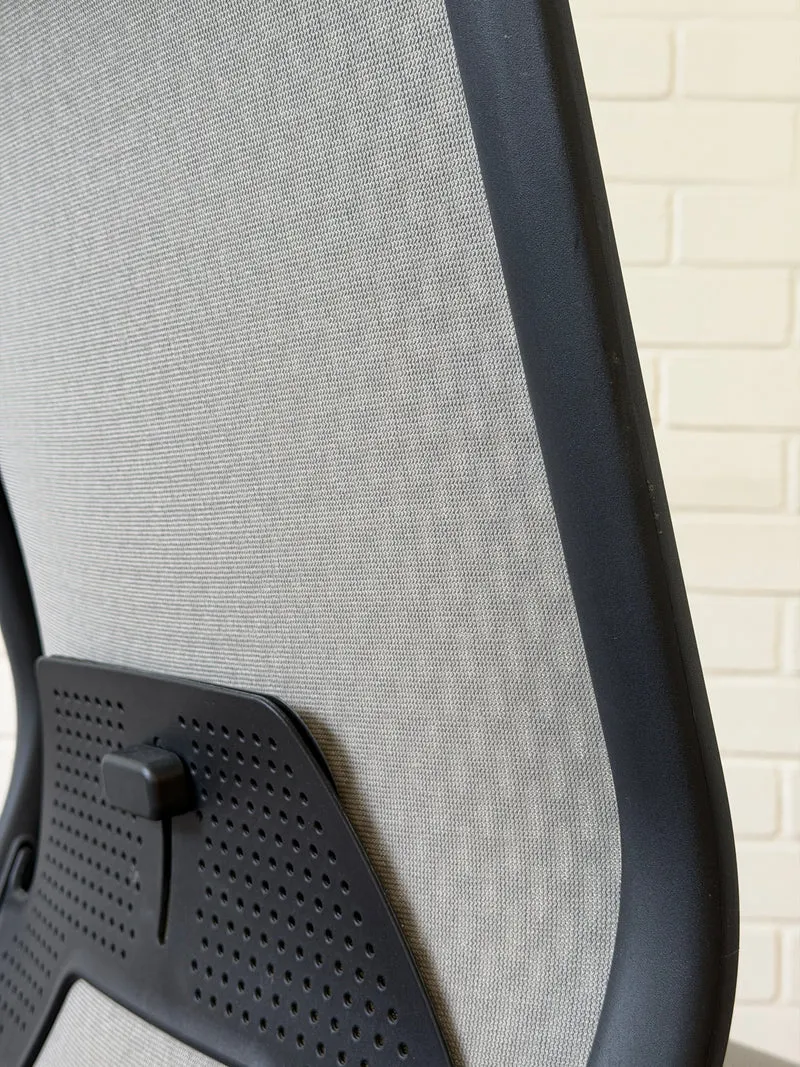 Vitra ID Mesh hellgrau