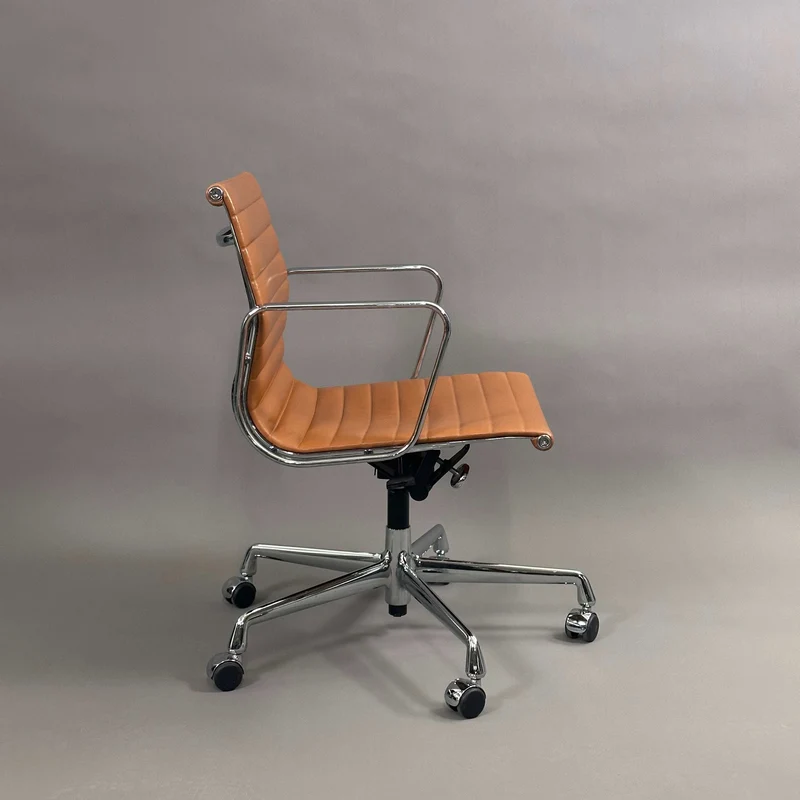 Vitra EA 117 Premiumleder hellbraun