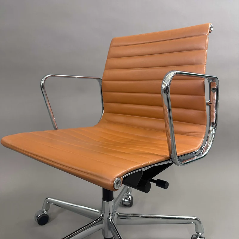 Vitra EA 117 Premiumleder hellbraun