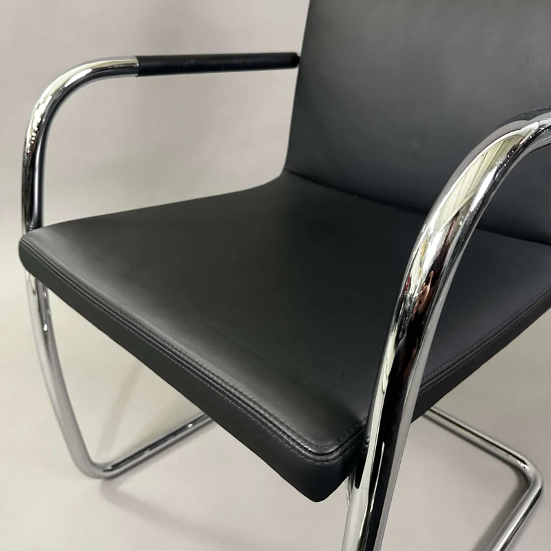 Thonet S61 V Freischwinger Leder