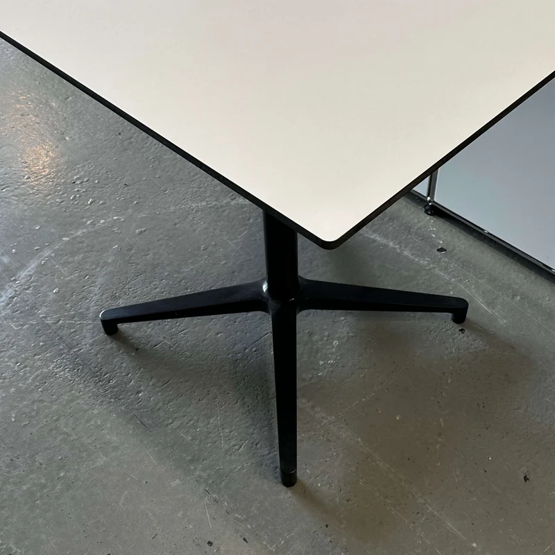 Vitra Bistro Table 80x65cm