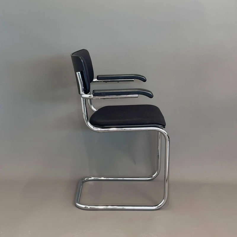 Thonet S 43 PVFST Freischwinger schwarz (gepolstert)