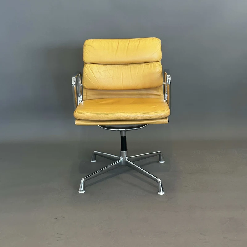 Vitra EA 208 Soft Pad Chair Leder hellbraun