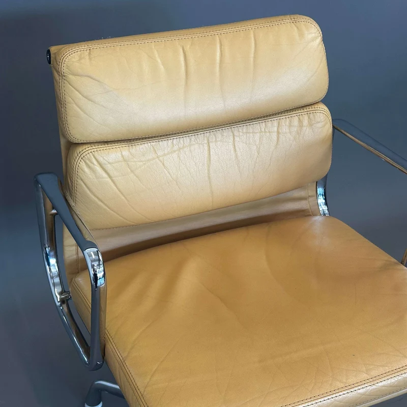 Vitra EA 208 Soft Pad Chair Leder hellbraun