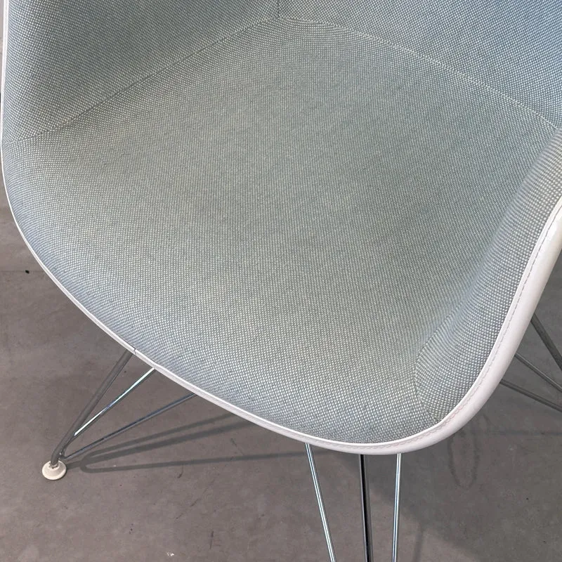 Vitra DAR Plastic Armchair weiß / grau
