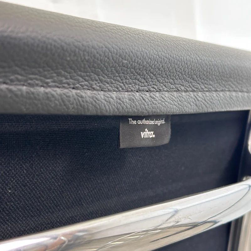 Vitra EA 117 Leder schwarz Alu