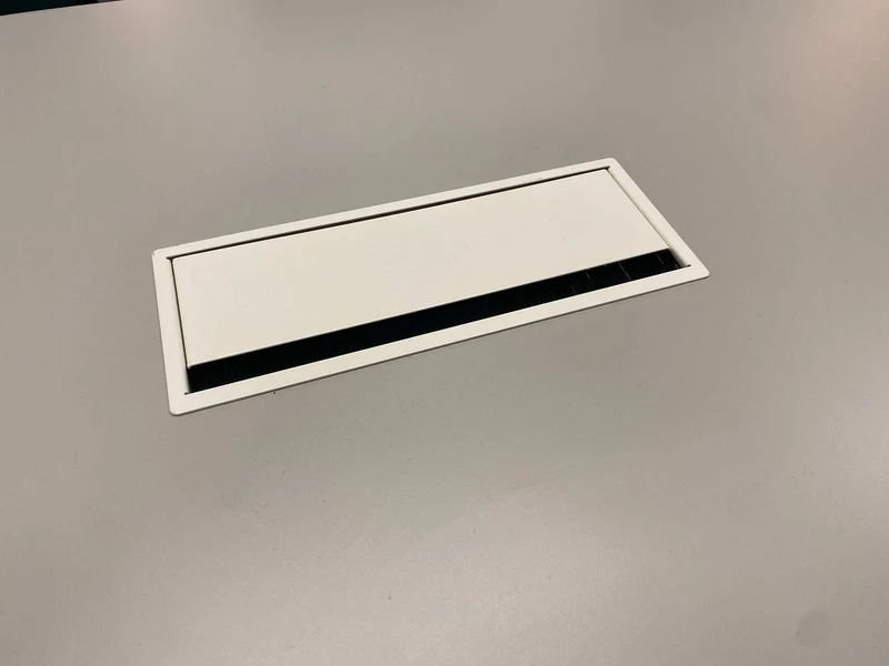 Steelcase Konferenztisch