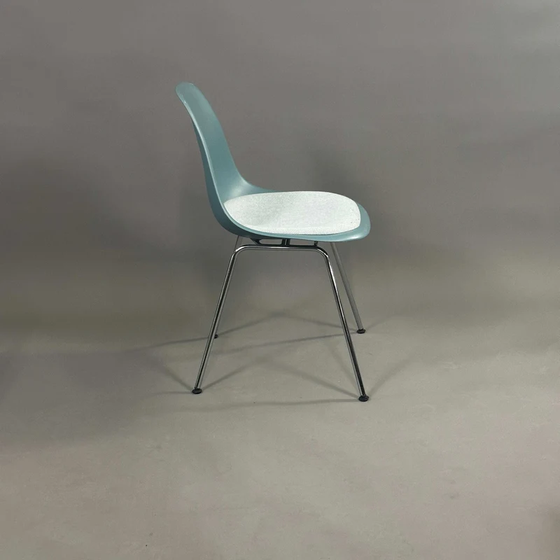 Vitra DSX Plastic Sidechair Petrol mit Sitzkissen