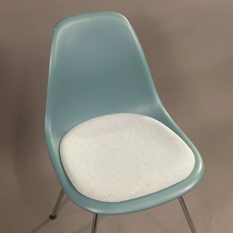 Vitra DSX Plastic Sidechair Petrol mit Sitzkissen