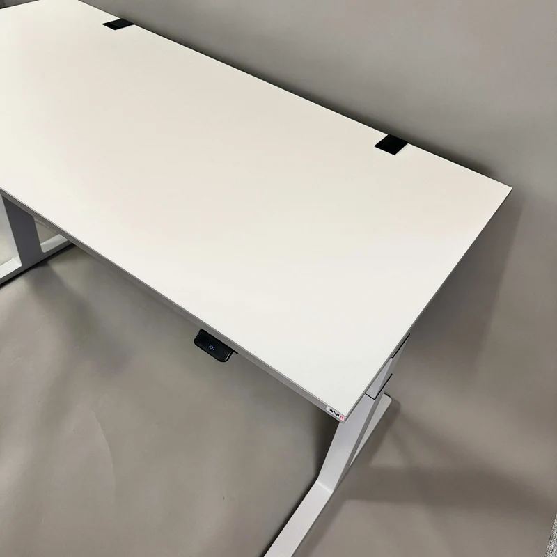 WINI Flow Schreibtisch 160x80cm (elektr. höhenverst.)