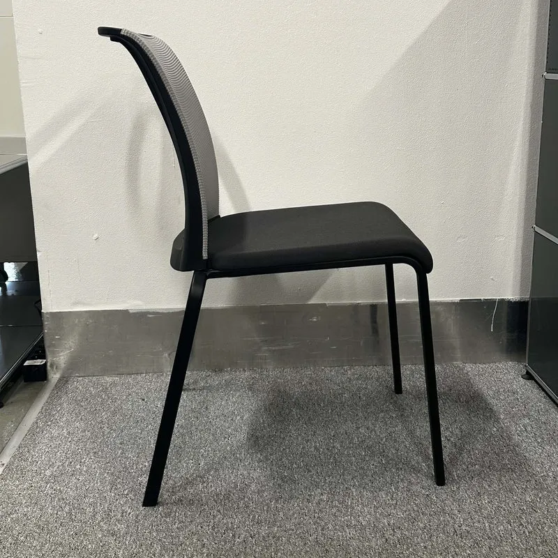 Steelcase Eastside Stapelstuhl