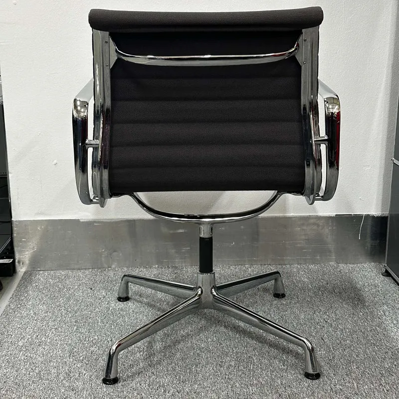 Vitra EA 108 anthrazit drehbar