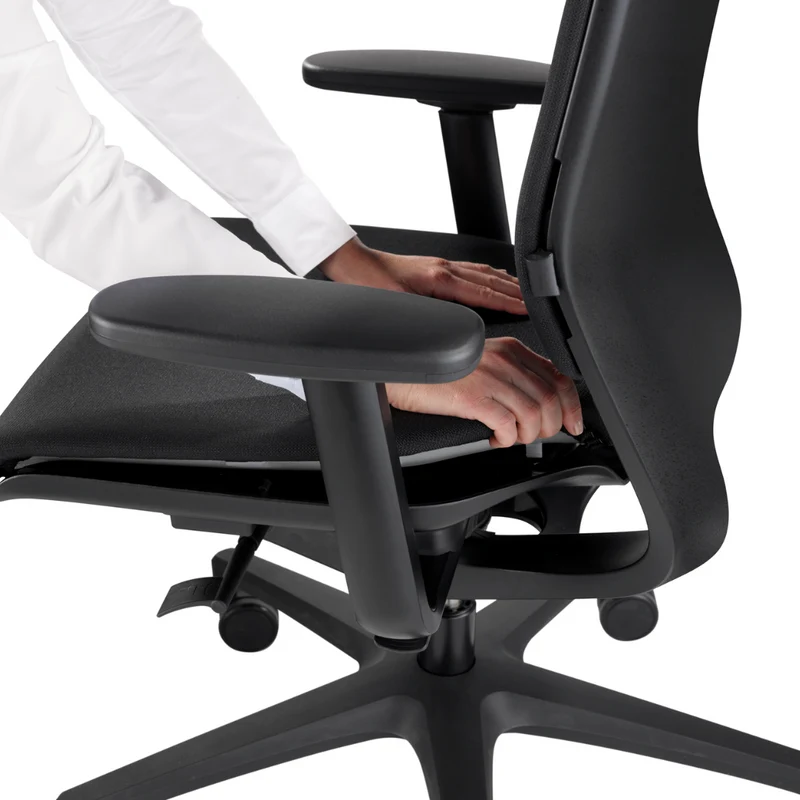 Klöber Mera Padded Bürodrehstuhl mit voller Ausstattung (mer98s)