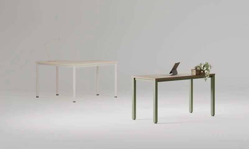 Schreibtisch E10 mit 4-Fußgestell