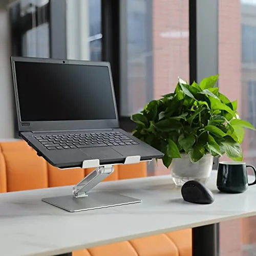 axisgo - Amazon Basics Verstellbarer ergonomischer Laptopständer mit Wärmeabzug, stufenlose Höhen- und Winkelverstellung, ideal für einen Laptop bis 43,9 cm (17,3 Zoll), 27.9 x 23 x 5.6 cm, Silber