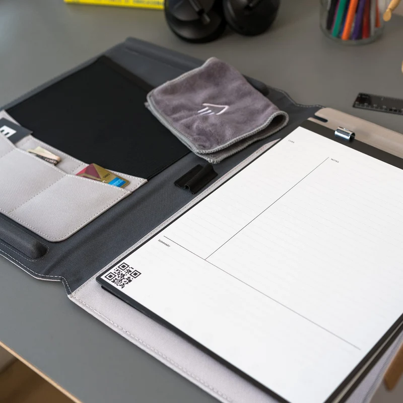 axisgo - Rocketbook Kapselhülle für Orbit Executive, 100% recycelbar, mit Stifthalter, Magnetverschluss und Innenaufbewahrung, Grau