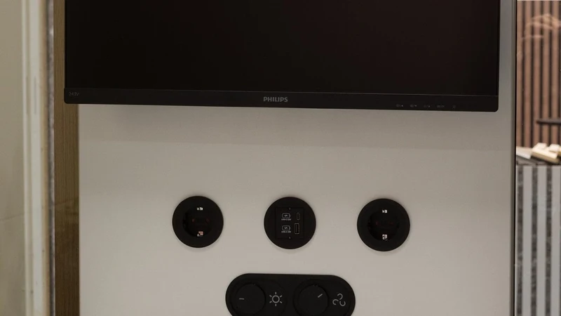 Yellow Dot · Box 4 – Meetingbox